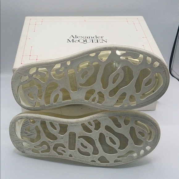 Alexander McQueen White and Cream Sneakers - Picture 3 of 7